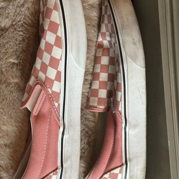 Vans women’s Checkerboard Slip-On Shoes - Pink and White - Picture 5 of 7